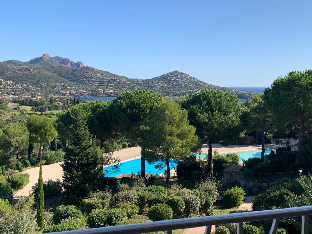 Saint Raphael, Cap Esterel Le Hameau. Vue Mer Kültér fotó